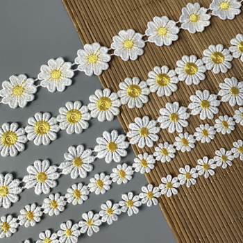 Dantelă din mătase de lapte, solubilă în apă, cu margarete mici, pentru decorațiuni DIY — margarete florale pentru hainele copiilor, lenjerie, pantofi, pălării și genți