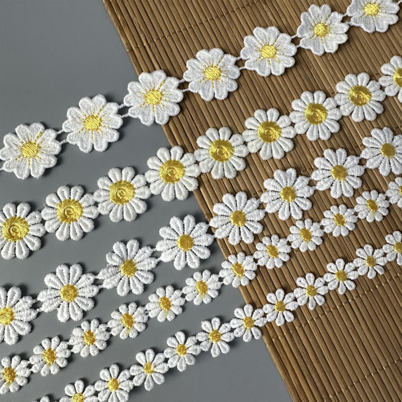 Dantelă din mătase de lapte, solubilă în apă, cu margarete mici, pentru decorațiuni DIY — margarete florale pentru hainele copiilor, lenjerie, pantofi, pălării și genți