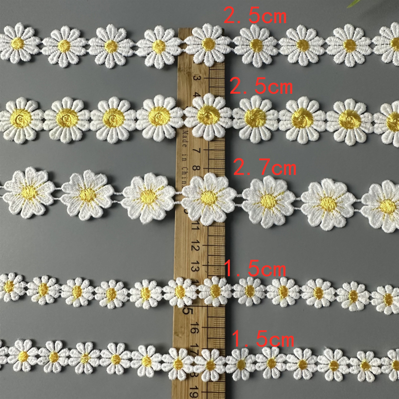Dantelă din mătase de lapte, solubilă în apă, cu margarete mici, pentru decorațiuni DIY — margarete florale pentru hainele copiilor, lenjerie, pantofi, pălării și genți