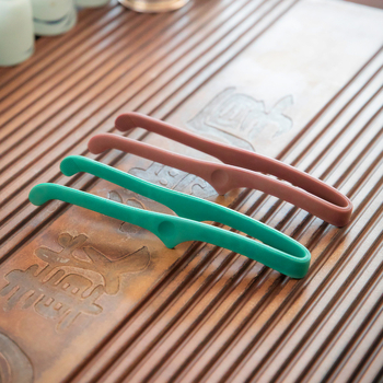 Clip de ceai antiderapant Gongfu – set accesorii, din oțel inoxidabil cu strat de silicon; include clip pentru ceai și pensetă pentru frunze de ceai