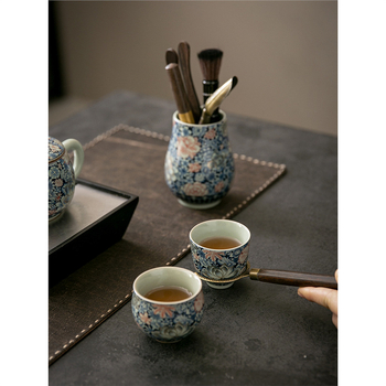 Set ceramic pentru ceremonia ceaiului cu instrumente: cuțit de ceai, clemă, perie și lingură