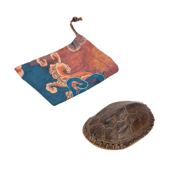 Set de accesorii ceai din bambus, stil Zen — două piese, lingură de ceai și suport cu motiv lotus, realizat manual