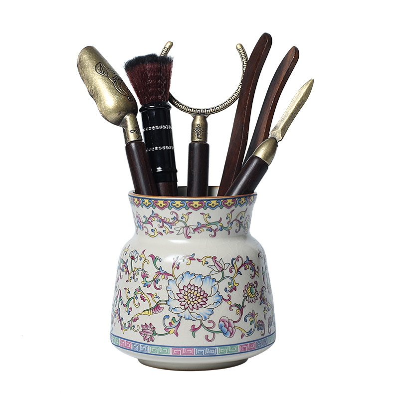 Set porțelan pentru ceremonial ceai cu motiv lotus răsucit; include ac pentru ceai, clemă pentru ceai, stilou de întreținere a ceainicului și unelte de infuzare