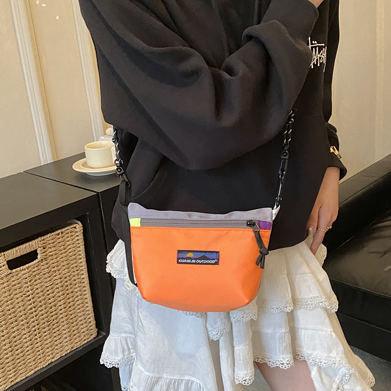 Nova elegantna platnena torba za žene – casual, minimalistička, svestrana za rame ili crossbody nošenje