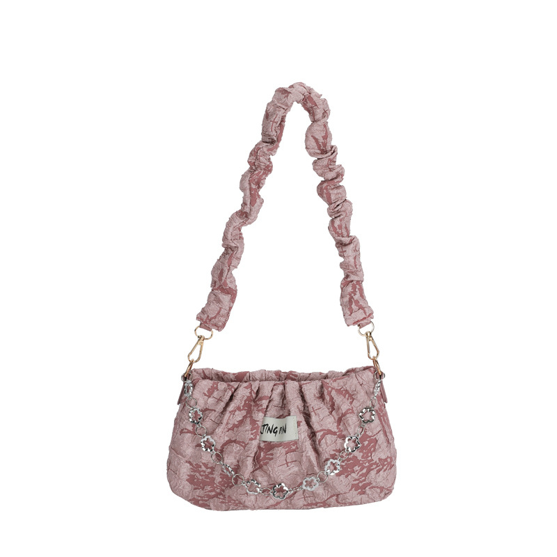 Minimalistična ženska torbica od najlona, mala kvadratna torba s lancem, novi model 2026, plisirana tkanina, crossbody/ramena, svakodnevna torba u obliku oblaka
