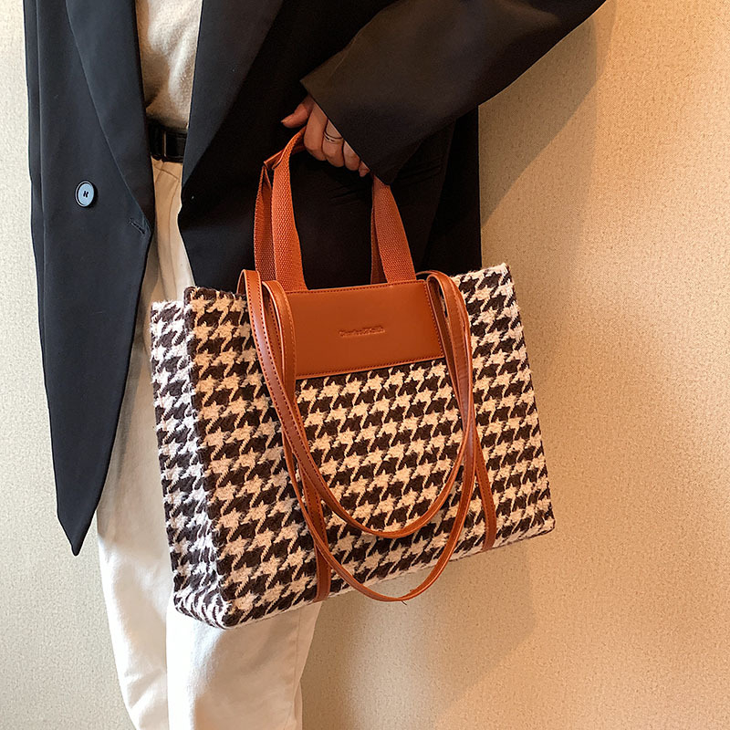 Ženska tote torba s uzorkom houndstooth, s jednim ramenim remenom, 2026 nova kolekcija, velika kapaciteta za svakodnevnu upotrebu