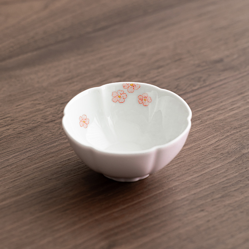 Ceșă de ceai ceramică pictată manual, cu floare de litchi, sub glazură