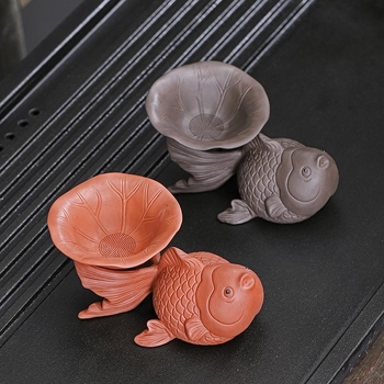 Filtru de ceai din argilă purpurie cu koi, filtru integrat pentru setul de ceai Kung Fu și ornament decorativ pentru ceai