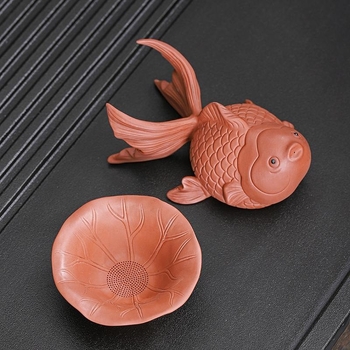 Filtru de ceai din argilă purpurie cu koi, filtru integrat pentru setul de ceai Kung Fu și ornament decorativ pentru ceai