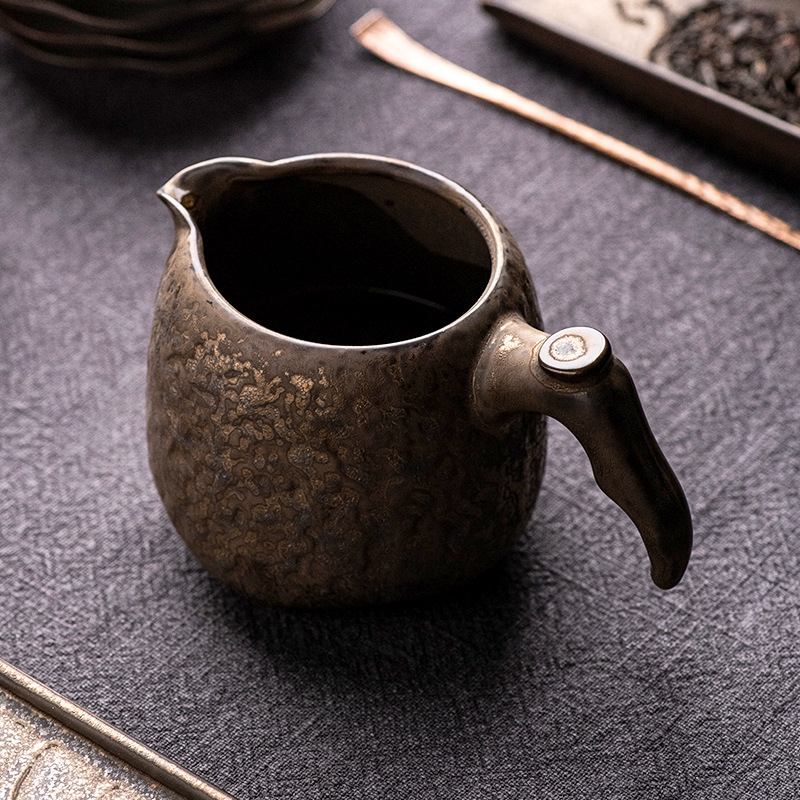 Set de ceai japonez, lucrat manual, ceramică vintage cu glazură de fier aurie, cu mâner, recipient pentru distribuția ceaiului și o cană potrivită