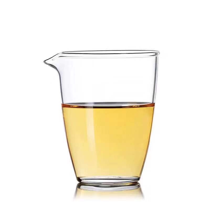 Set de ceai din sticlă borosilicat transparent pentru uz casnic, include recipient pentru repartizarea ceaiului, serviciu de ceai și căni cu gură ascuțită