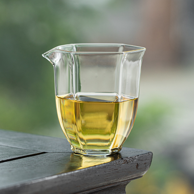 Pahar hexagonal din sticlă borosilikat, rezistent la căldură, transparent pentru ceai