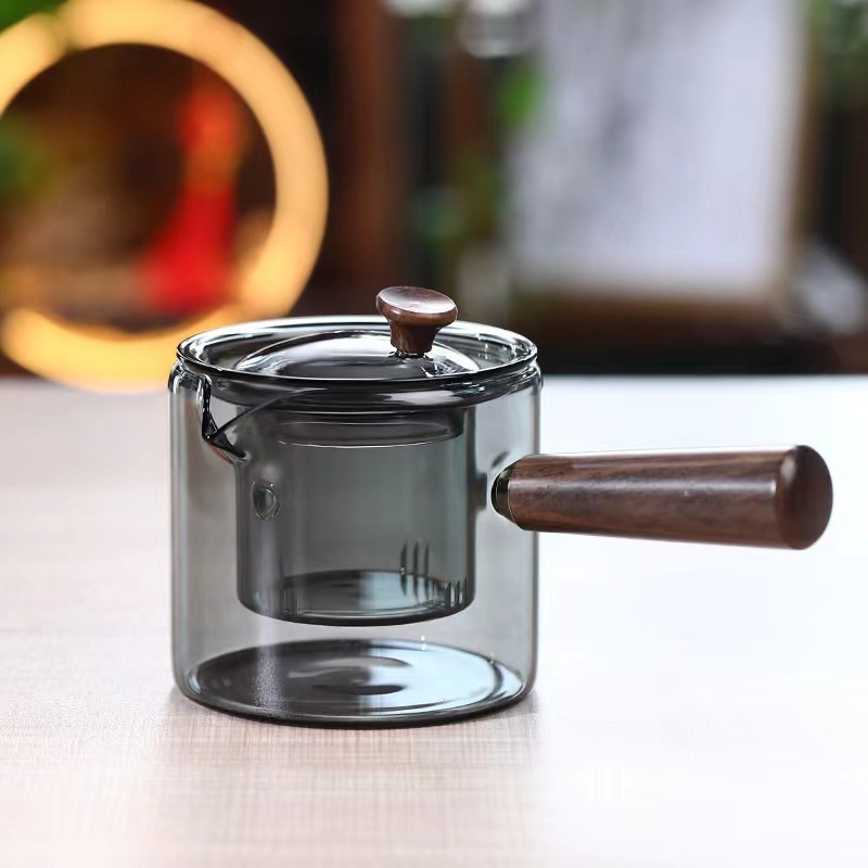 Ceainic din sticlă borosilicat rezistent la căldură, cu mâner lateral din lemn, pentru infuzat ceaiuri florale și ceai de mandarine mici