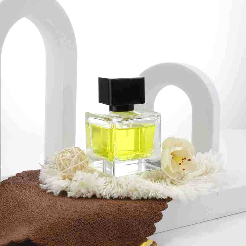 Kvadratna staklena bočica parfema 30 ml s raspršivačem, prozirna bočica 50 ml