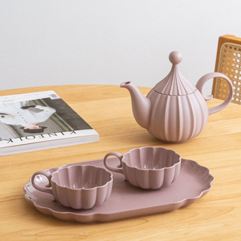 Set de ceai ceramic minimalist cu tava, ceainic și cești pentru două persoane, rezistent la căldură, cadou modern pentru casă sau hotel.