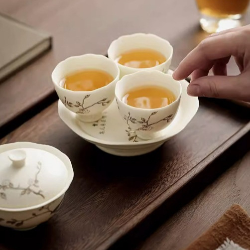 Set ceramic Kung Fu ceai cu motiv ramuri de piersic și cioară-magpie, ceșcuță de degustare, ceașcă personală, ceașcă gazdă, ceașcă Pu'er, mic bol de ceai