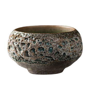 Ceașă de ceai lucrată manual din mineral stâncos cu gaură de wormhole, ceramică japoneză, ceașcă unică pentru Gongfu