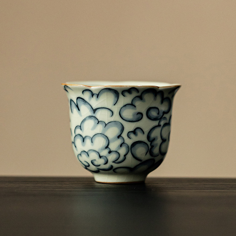 În stil antic, ceașcă de ceai ceramică Ru kiln cu margine florală, pentru uz casnic, ceașcă personală de ceai și degustare, glazură crăpată, potrivită pentru Gongfu, o singură ceașcă