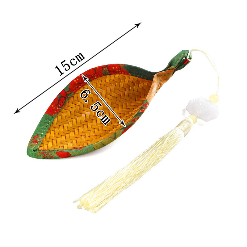 Set de ceai din bambus, stil chinezesc retro, lucrat manual, finisaj lacuit — include lingură de ceai, unelte de ceai cu motiv lotus și accesorii din bambus