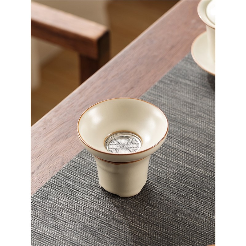 Set ceramic de ceai cu filtru din ceramică, sită și separare a apei — toate într-un singur aparat