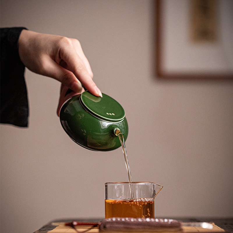 Ceainic ceramic Pu'er cu bilă filtrantă, verde smarald, stil retro, set pentru prepararea ceaiului acasă