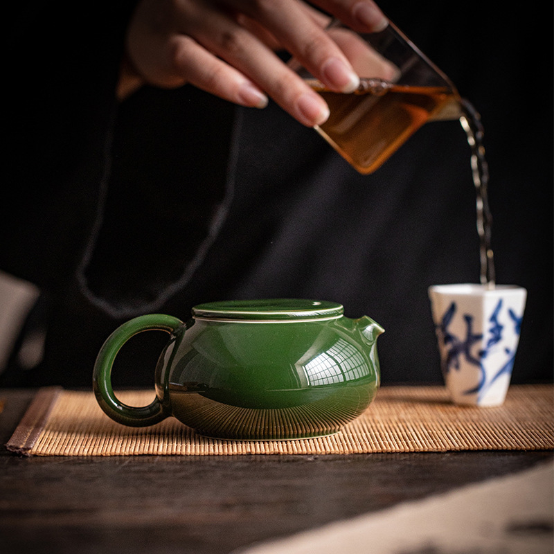 Ceainic ceramic Pu'er cu bilă filtrantă, verde smarald, stil retro, set pentru prepararea ceaiului acasă