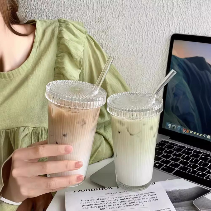 Pahar din sticlă cu capac și pai, în stil Ins, cu dungi verticale, pentru uz casnic, ceai, cafea și suc