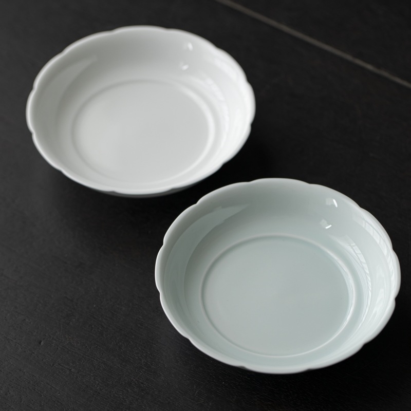 Set ceramic de ceai cu design de petale: suport pentru ceainic, suporturi pentru cești, farfurie pentru fructe și accesorii pentru ceremonia ceaiului