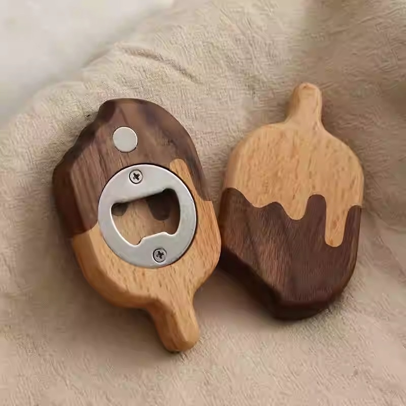 Deschizător de sticle personalizat și magnet pentru frigider – lemn de bambus, decor cu motiv de înghețată