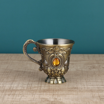 Pahar de lichior în stil european vintage, un singur pahar, decor metalic retro