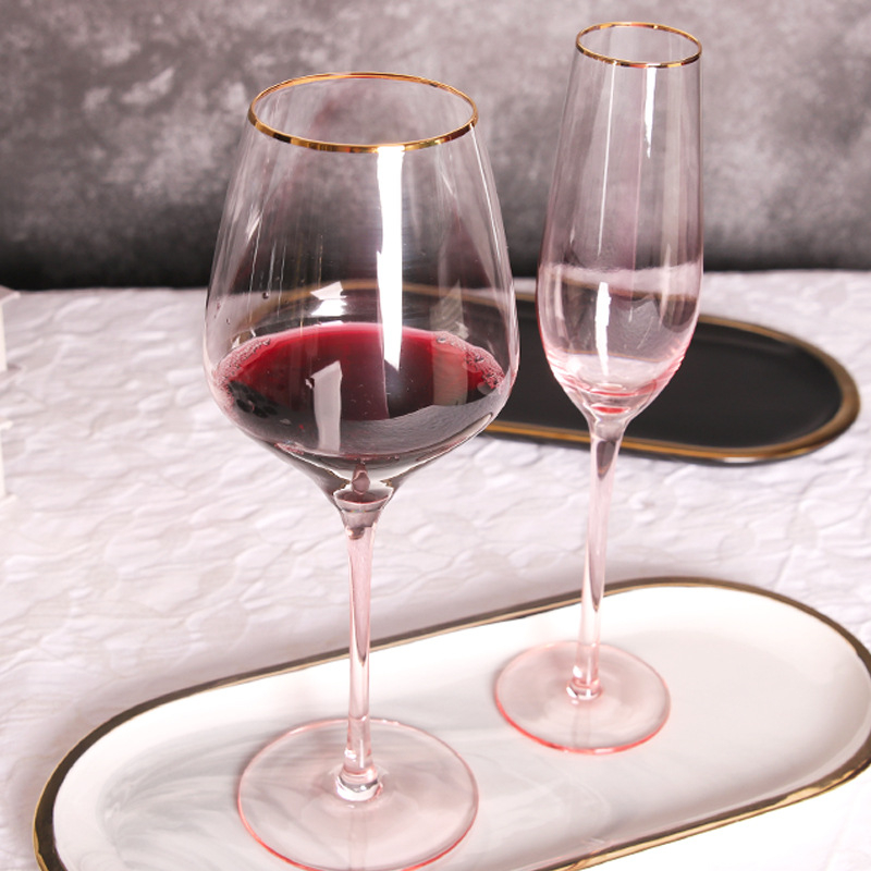 Pahar înalt pentru șampanie și vin roșu, turnat manual, margine roz-auriu, sticlă cristal, capacitate 401–500 ml