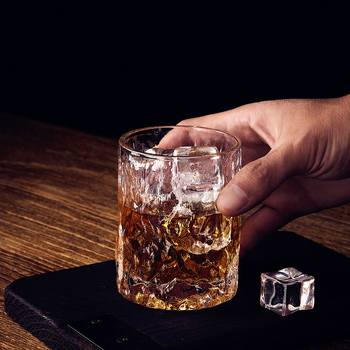 Pahar de whisky din cristal, cu textură ciocănită, pentru uz casnic