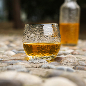 Carafă de sake în stil japonez, cu model ciocănit, set cu patru pahare din sticlă pentru uz casnic