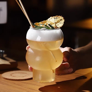 Ceașcă de desert din sticlă borosilicată, în formă de dovleac, 500–600 ml, minimalistă, transparentă, pentru mousse și înghețată