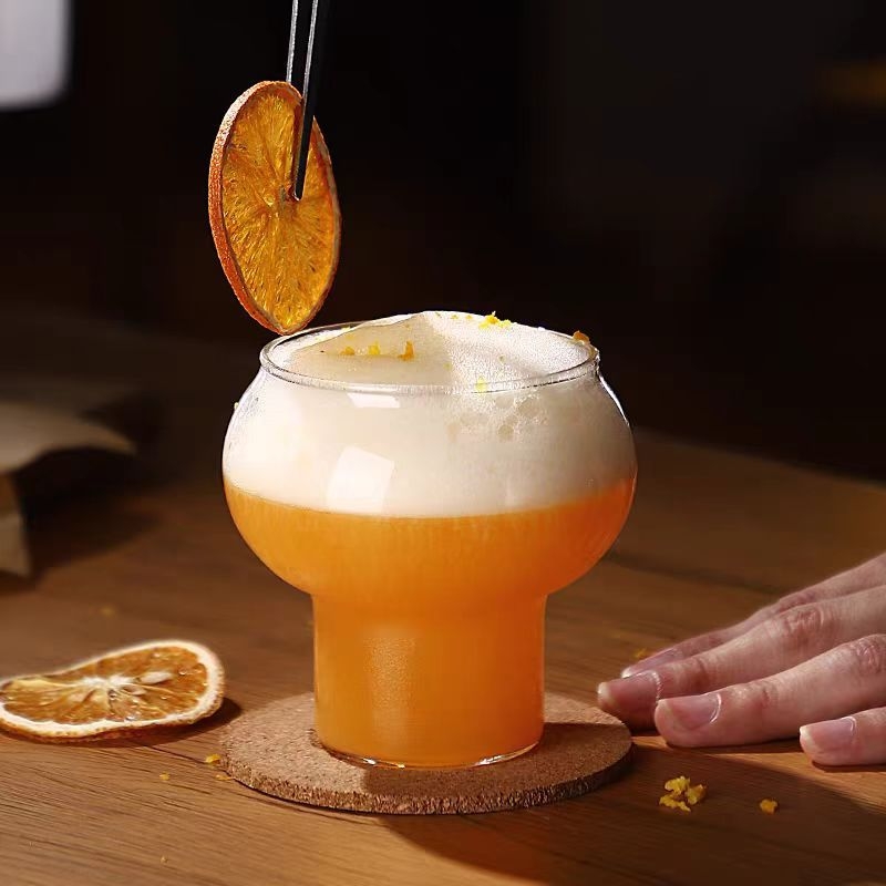 Ceașcă de desert din sticlă borosilicată, în formă de dovleac, 500–600 ml, minimalistă, transparentă, pentru mousse și înghețată