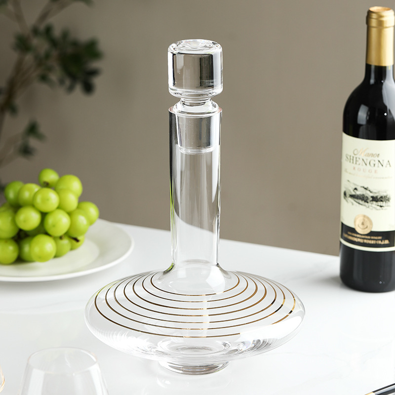 Set de decantator din sticlă cristală, cu un decantor și două pahare