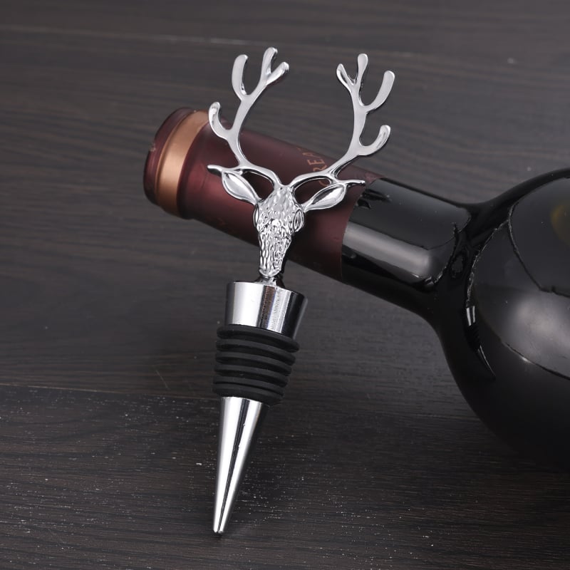 Dop pentru sticla de vin, cu cap de cerb, din aliaj zinc-aluminiu, finisaj auriu și argintiu, pentru uz casnic