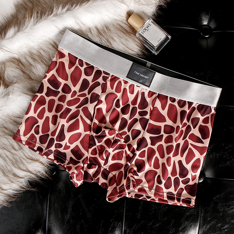 Muške bokserice s leopardim uzorkom od ice silk, udobne i prozračne za ljeto, srednje visine struka