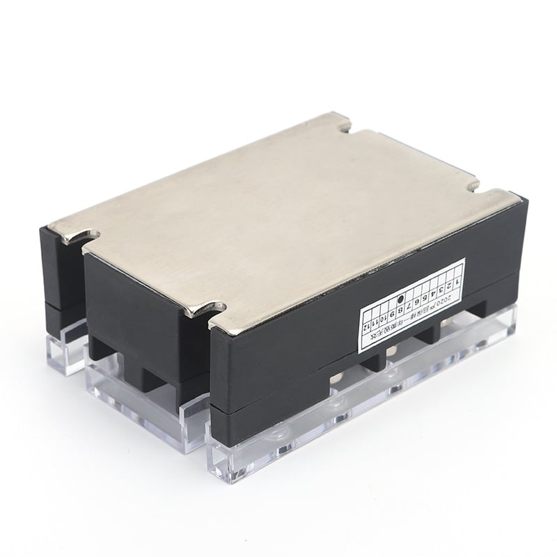 TRZ-3-DA4810 Τριφασικό ρελέ στερεάς κατάστασης, 10A, έλεγχος DC, φορτίο AC