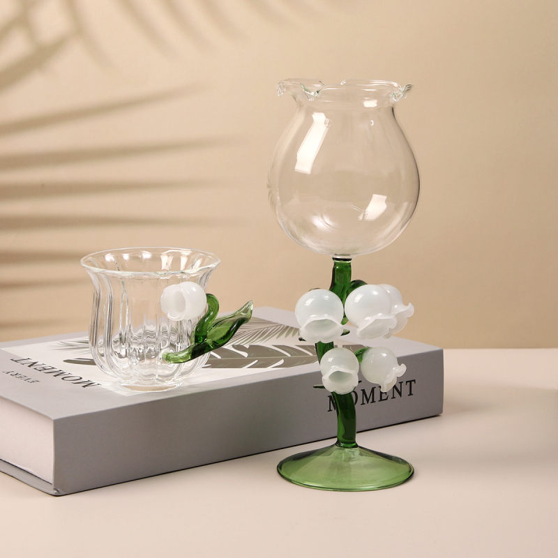 Pahar de vin în stil japonez Lily of the Valley, pahar Lily of the Valley, cadou de ziua de naștere, obiect decor ceremonial din sticlă, handmade, calitate superioară