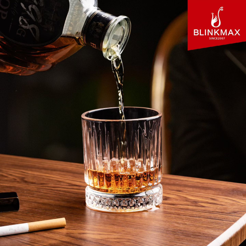 Pahar din sticlă în stil Ins, model cu diamant vertical, 300 ml, pentru whisky, bere și cocktailuri