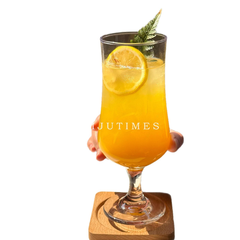 Pahar de sticlă în stil coreean pentru băuturi — sucuri, cocktailuri, băuturi reci și apă carbogazoasă, cu mâner