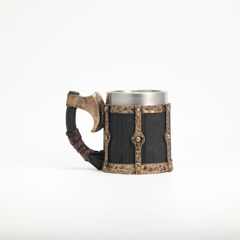 Cană de bere din oțel inoxidabil, cu design de butoi din lemn și mâner în formă de tomahawk, inspirație Viking, capacitate 401–500 ml