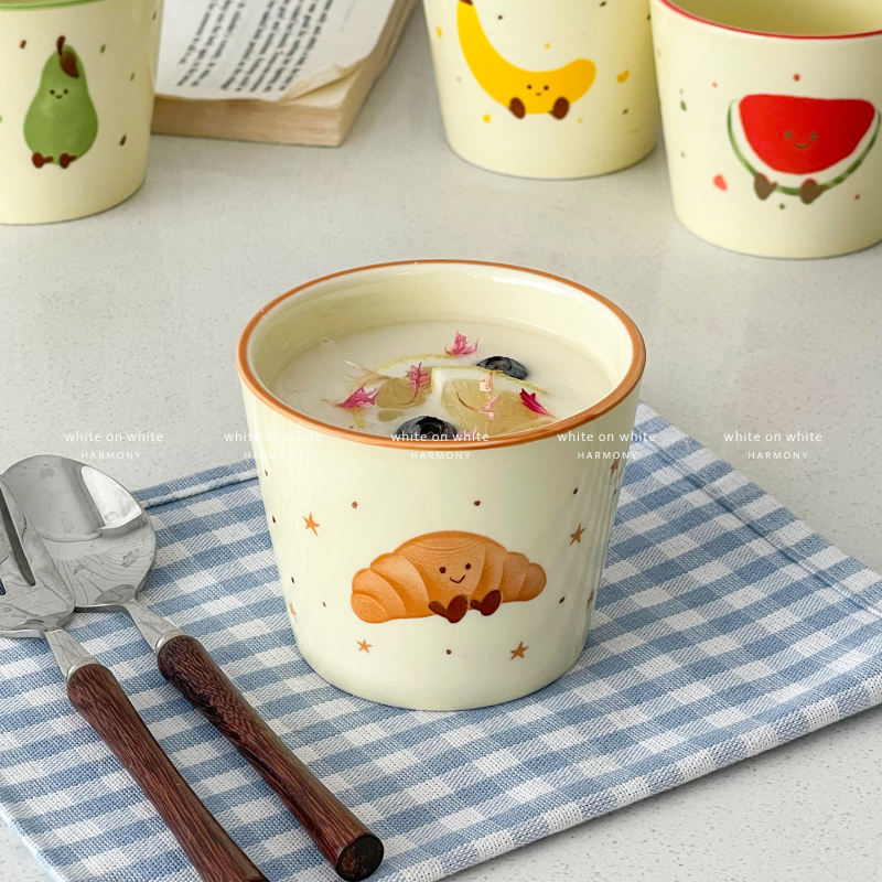 Ceașcă ceramică pentru birou, cu mâner, decor sub glazură, pentru cafea și lapte