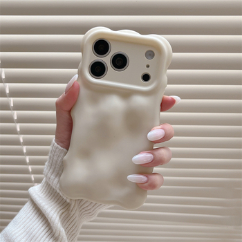 Katic TPU futrola za iPhone 13–17 s jesensko-zimskim jednobojnim bojama i 3D valovnom teksturom