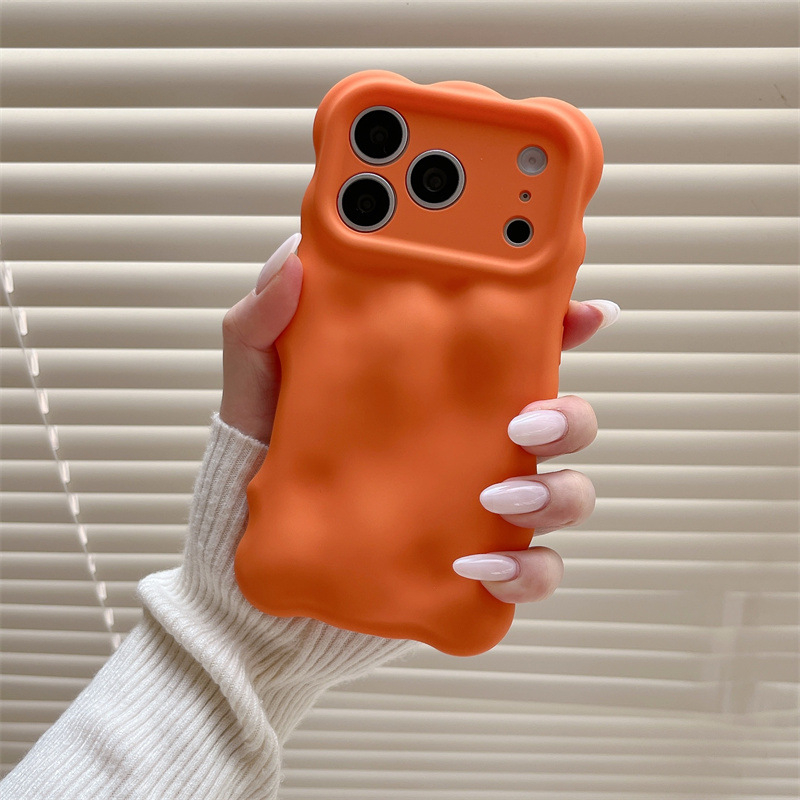 Katic TPU futrola za iPhone 13–17 s jesensko-zimskim jednobojnim bojama i 3D valovnom teksturom