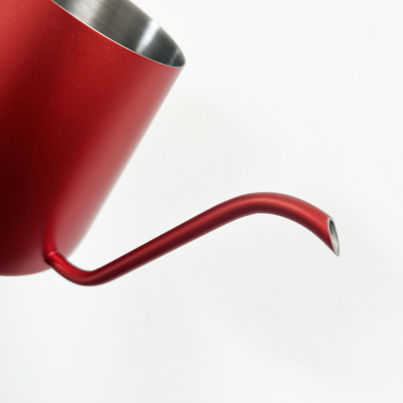 Ceainic pentru cafea pour-over cu gooseneck, din oțel inoxidabil, cioc lung și îngust, mâner din lemn masiv