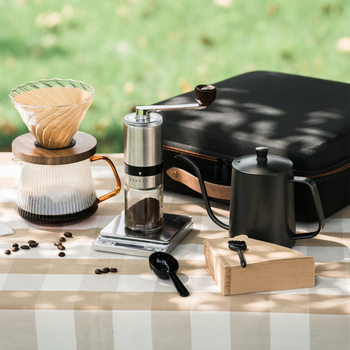 Set de cafea pour-over pentru călătorii și drumeții – set complet de echipamente și accesorii pentru cafea, cutie cadou