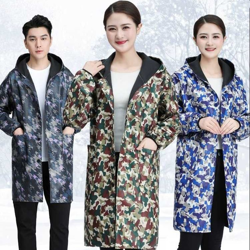 Férfi kapucnis munkaruha fleece-béléssel, camuflázs mintával, téli kék