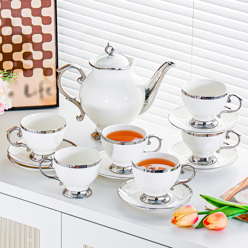 Set ceramic de cafea și farfurioare cu design european minimalist pentru birou și ceaiul de după-amiază, protecție împotriva arsurilor